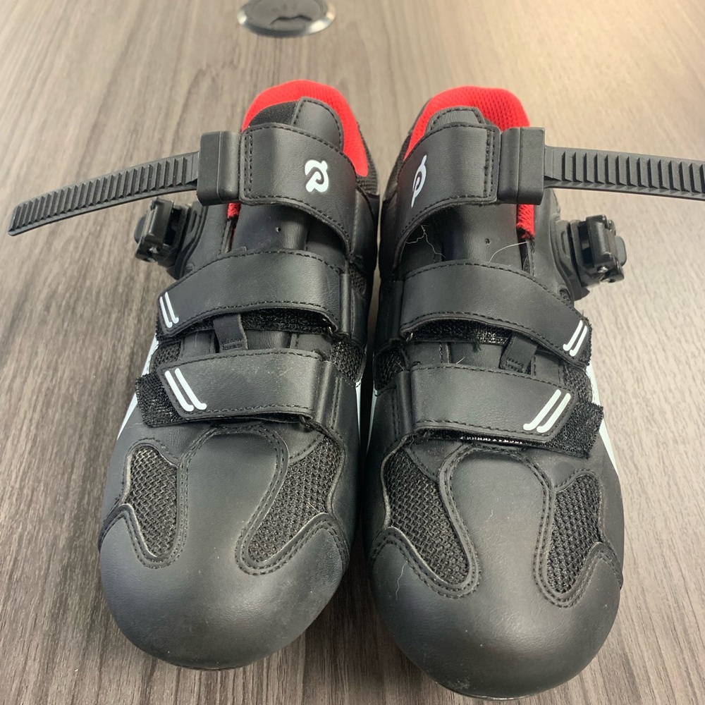 Size 9 (39) Brand New Women’s Cycling Shoes without box